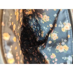 Sac à dos velours bleu marine et imprimé fleuri fond bleu