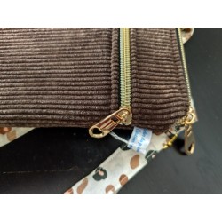 Pochette téléphone velours marron chocolat et doublure léopard écru