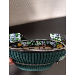 Pochette téléphone velours vert sapin doublure fleurie