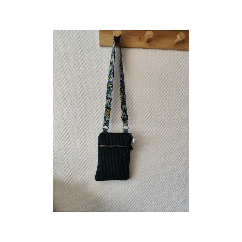 Pochette téléphone velours vert sapin doublure fleurie