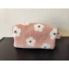 Trousse de toilette en tissu moumoute rose à fleurs avec poignée rose