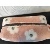 Trousse de toilette en tissu moumoute rose à fleurs avec poignée rose