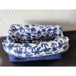 Trousse de toilette en velours matelassé bleu nuit tout doux  avec poignée