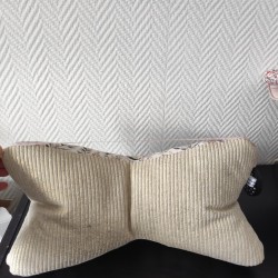 Coussin de lecture imprimé mimosa et velours doré