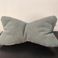 Coussin de lecture imprimé fleuri bleu et velours bleu