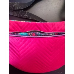 Sac banane xl velours matelassé rose fushia et imprimé fleuri