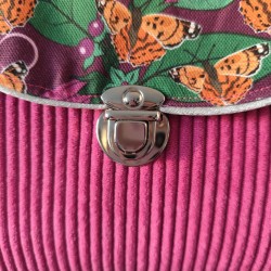 Sac à main bandoulière velours rose violine et imprimé papillon