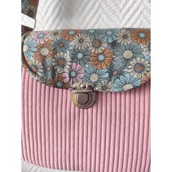 Sac à main bandoulière velours rose dragée et imprimé fleuri pastel