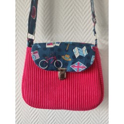 Sac à main bandoulière velours rose fushia et imprimé globe trotter