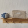 Trousse de toilette en velours doré et intérieur fleuri écru