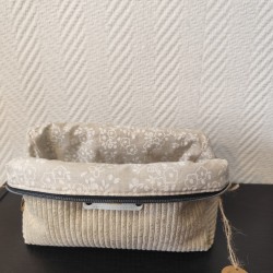 Trousse de toilette en velours doré et intérieur fleuri écru
