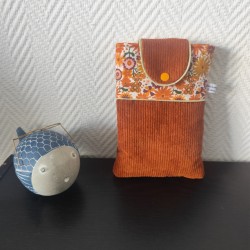 Pochette à livre de poche...