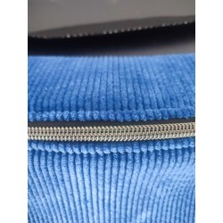 Sac banane velours bleu électrique et imprimé fleuri bleu et doré fond noir