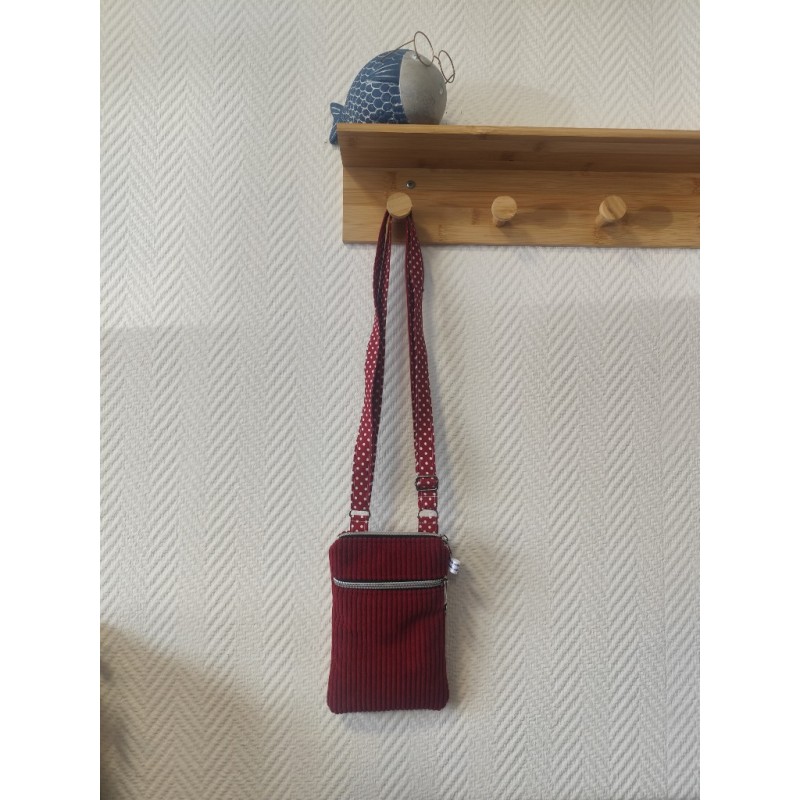 Pochette téléphone velours bordeau et imprimé à pois blanc assorti