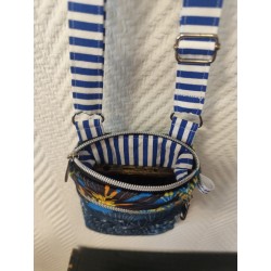 Pochette téléphone velours imprimé fond bleu
