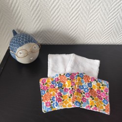 Lot de 5 lingettes toutes douces imprimé fleuri printanier et éponge bambou blanche