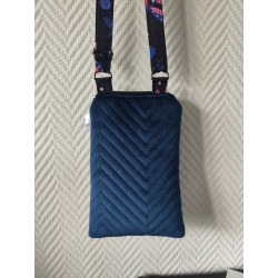 Pochette téléphone velours chevron tout doux bleu nuit
