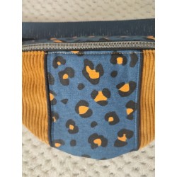 Sac banane léopard fond bleu et veloursmoutarde