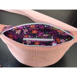 Sac banane velours rose et imprimé fleuri fond prune