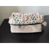 Trousse de toilette en velours à relief rose pâle avec poignée