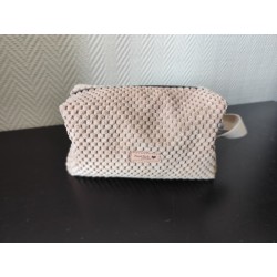 Trousse de toilette en velours à relief rose pâle avec poignée