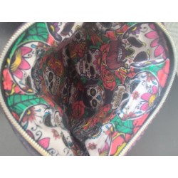 Pochette en velours imprimé crâne fleuri - 20x20 cm