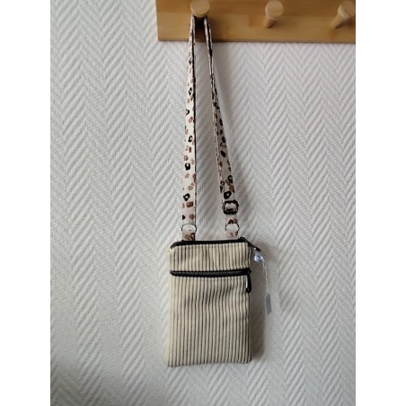 Pochette téléphone velours écru et imprimé léopard fond écru