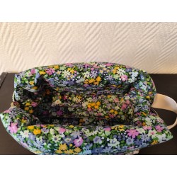 Trousse de toilette en matelassé fleuri printanier avec poignée écrue