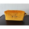 Trousse de toilette en velours matelassé jaune d'or tout doux  avec poignée