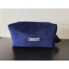 Trousse de toilette en velours matelassé bleu outremer tout doux  avec poignée