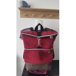 Sac à dos velours bordeau fait main et imprimé fleuri fond noir