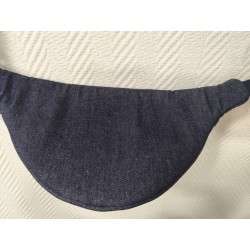 Sac banane en jean bleu foncé et doublure imprimé fleuri fond bleu