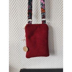 Pochette téléphone velours bordeau et imprimé fleuri fond noir
