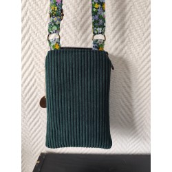 Pochette téléphone velours vert sapin doublure fleurie fond vert