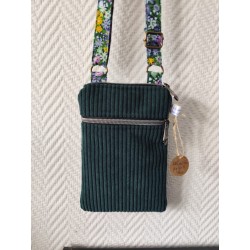 Pochette téléphone velours vert sapin doublure fleurie fond vert