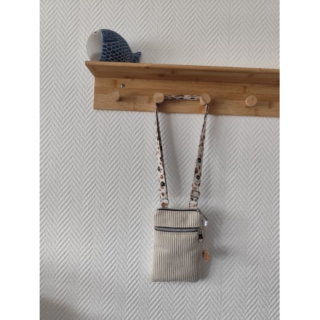 Pochette téléphone velours écru et imprimé léopard fond écru