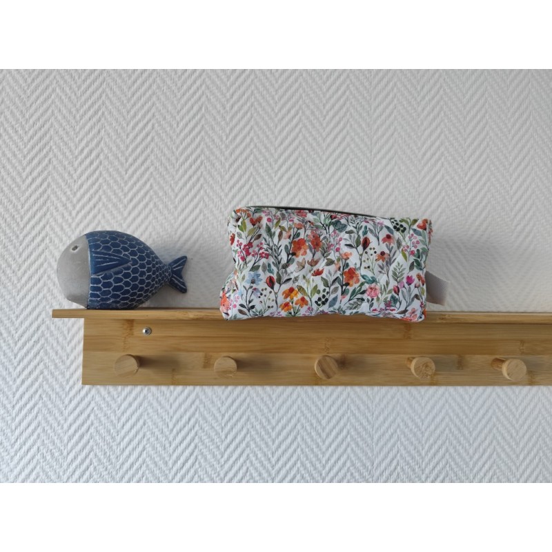 Trousse de toilette en matelassé fleuri printanier avec poignée écrue