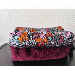 Trousse de toilette en velourscôtelé grenat à pois noir avec poignée
