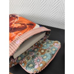 Pochette à livre molletonnée imprimée japonaise stylisé manga