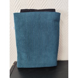 Pochette à livre molletonnée imprimé femme tatouée au chat noir